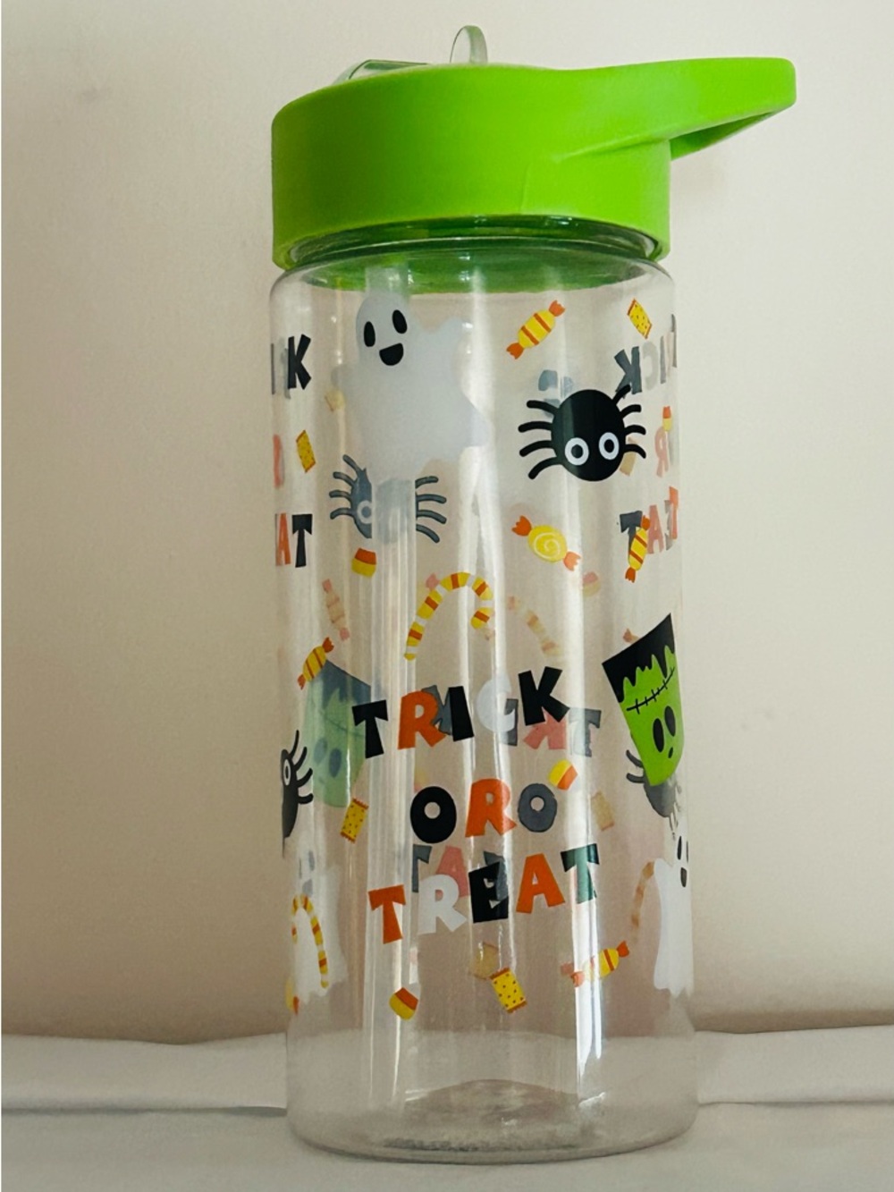NEW!! Spooky Halloween Water Bottle With Straw-16.5 oz (NWT)